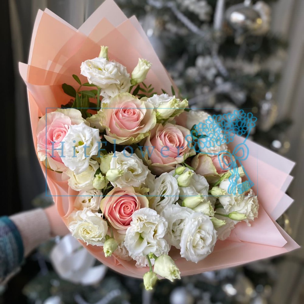 Букет цветов из: Розы и Лизиантусы